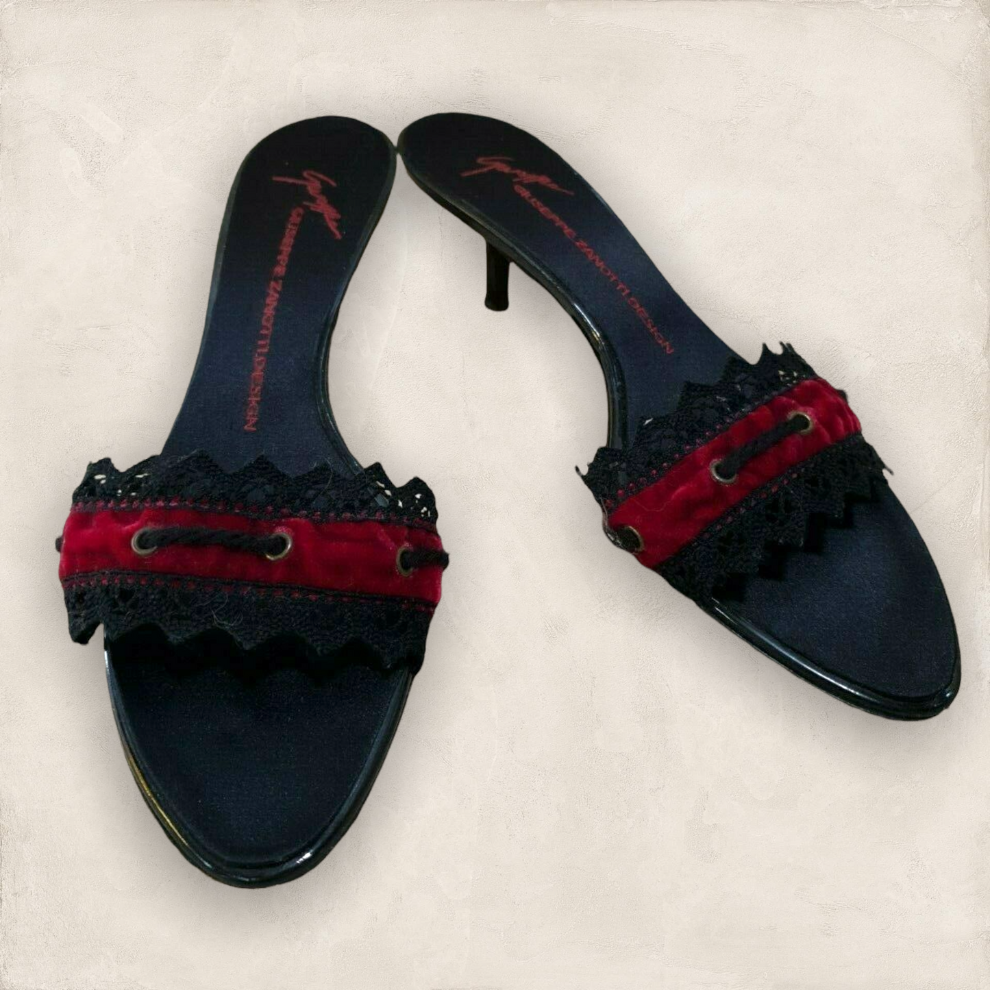 Giuseppe Zanotti Black Kitten Heel Red Velvet Sandals UK 6.5 US 9 EU 40 Timeless Fashions